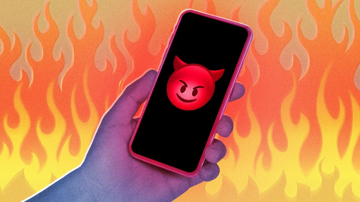 Users’ Phones Are Being Stolen by Scammers Exploiting the iPhone 15 Overheating Problem