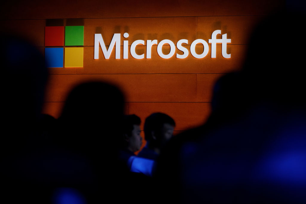 Rephrase the title:Microsoft Confirms It Has Yet to Contain Russian State Hack